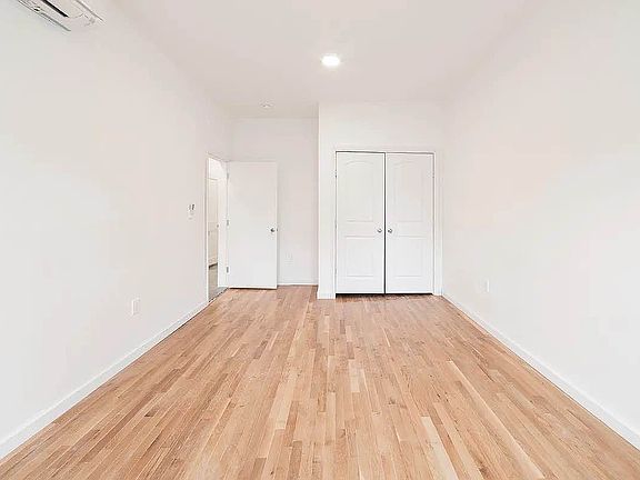 4th image of 1044 Flatbush Ave #8