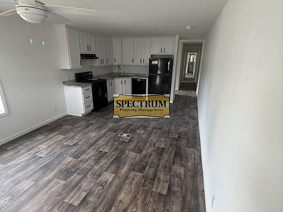 4th image of 17 Donald St #2