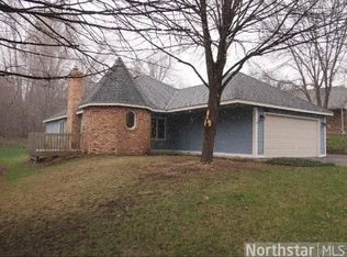 5876 Red Cherry Ln, Minnetonka, MN 55345