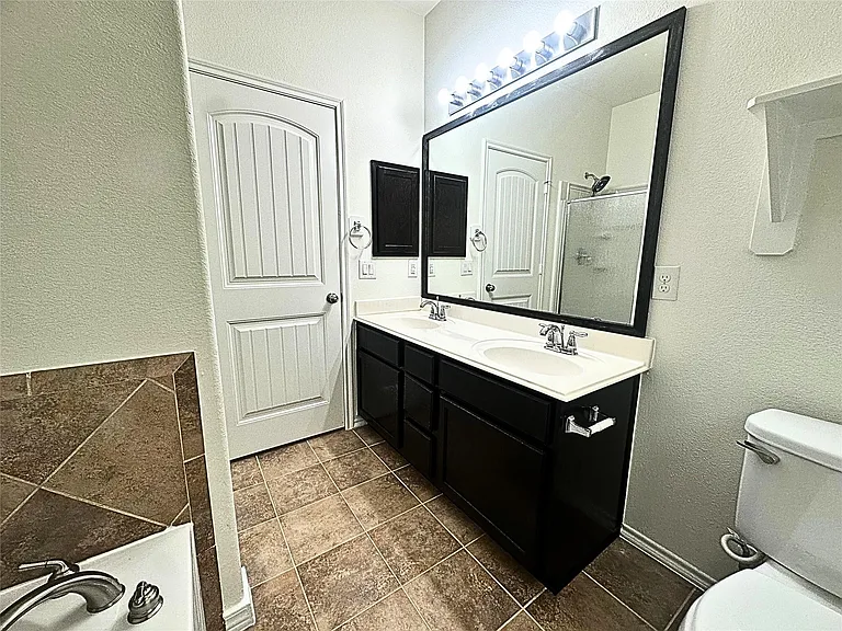 8218 Nagy Hill St — Photo 16