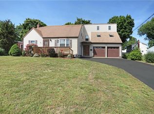 68 Corona Dr, Milford, CT 06460