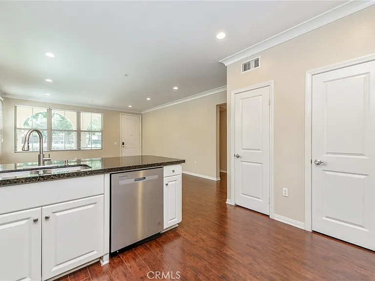 166 Coralwood — Photo 10