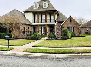 5949 Nature Trail Dr, Baton Rouge, LA 70817
