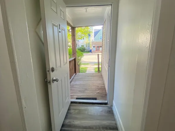 814 Milwaukee Ave #1, South Milwaukee, WI 53172