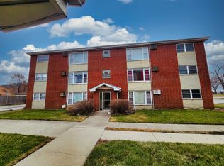 12251 S Spencer St APT 2E, Alsip, IL 60803