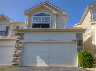 1628 Fredericksburg Ln, Aurora, IL 60503