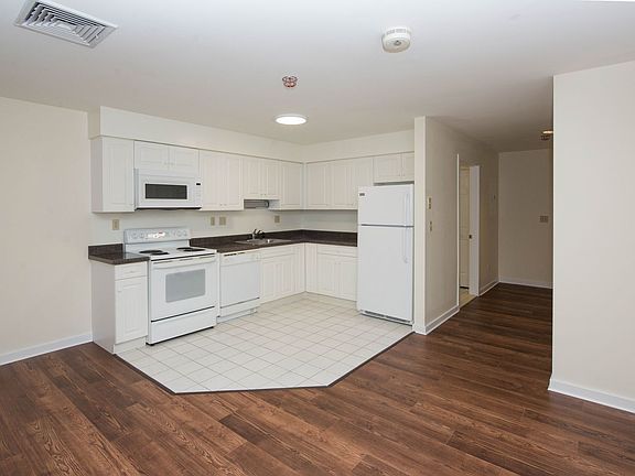 2nd image of 2 Skiff St APT 408