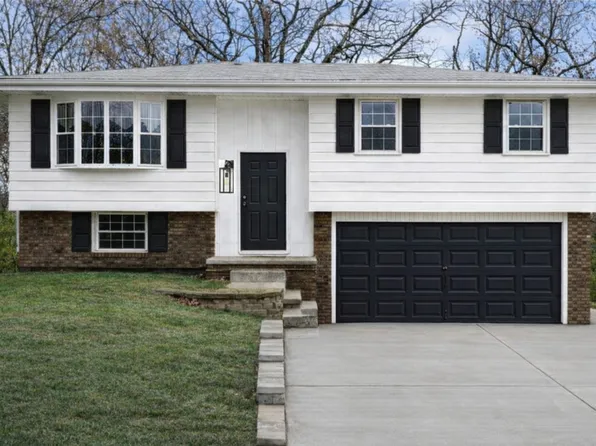 112 Summer Cir, East Peoria, IL 61611