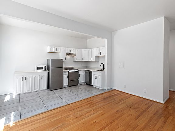 3rd image of 685 McAllister St APT 105