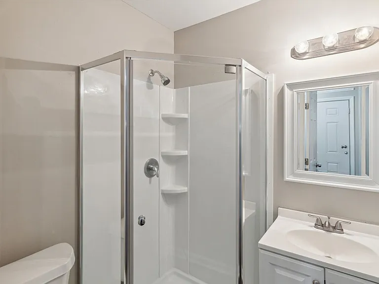 1013 E Seiler Ave — Photo 14