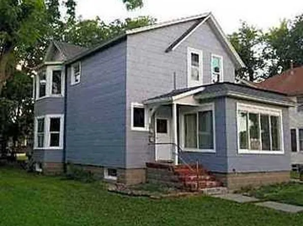 224 S Park St APT 2, Fairmont, MN 56031