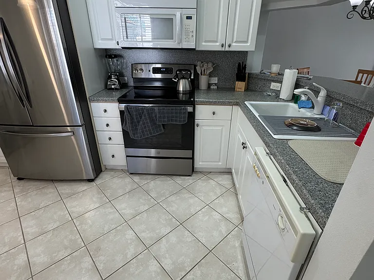 8920 Cascades Isle Blvd — Photo 9