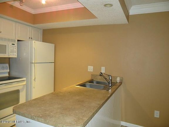 4th image of 100 Fairway Park Blvd Unit 1409