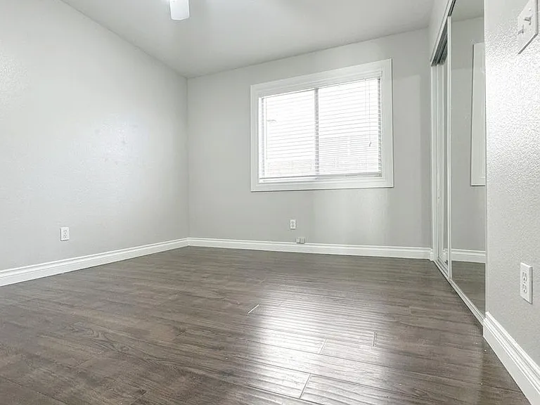 325 Cavalla St — Photo 21