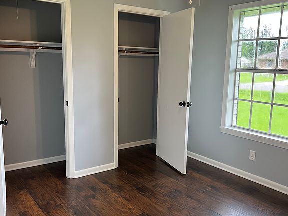 5th image of 207 Dogwood Dr