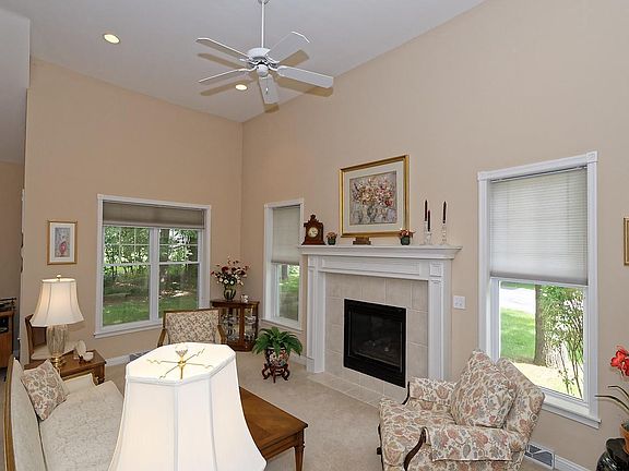 5th image of 1 Connemara Ct