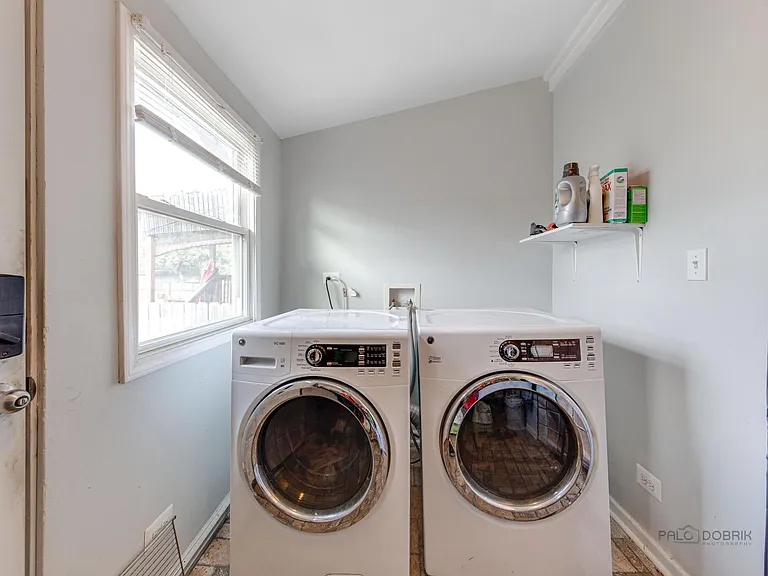 4716 W Hutchinson St — Photo 30