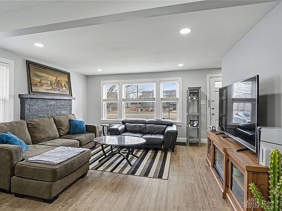 2nd image of 77 S Brown School Rd