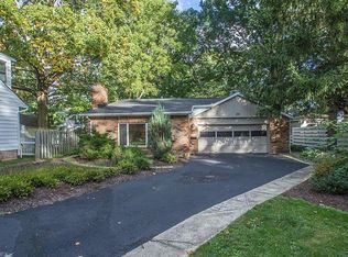341 Bayview Rd, Bay Village, OH 44140
