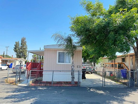 2nd image of 10701 Cedar Ave Space 134