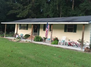 890 New Hope Rd NE, Meadville, MS 39653