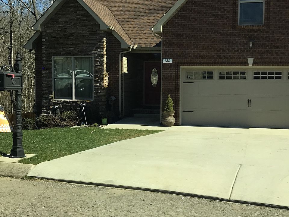 1st image of 128 E Winterberry Trl