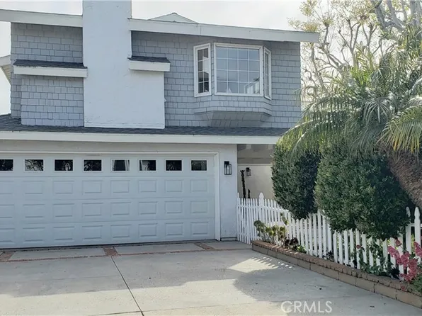 215 Knox St, Costa Mesa, CA 92627