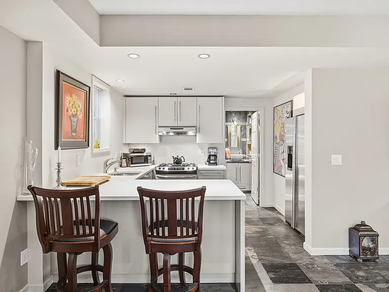 515 Taunton Way #BASEMENT — Photo 5