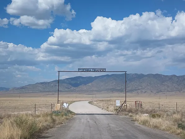 Hado Cir, Belen, NM 87002