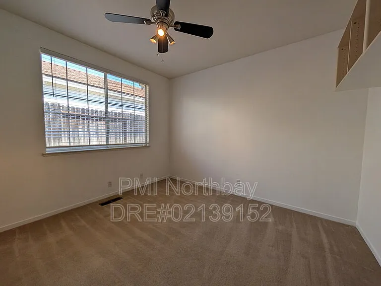 3275 Formby Ln — Photo 16