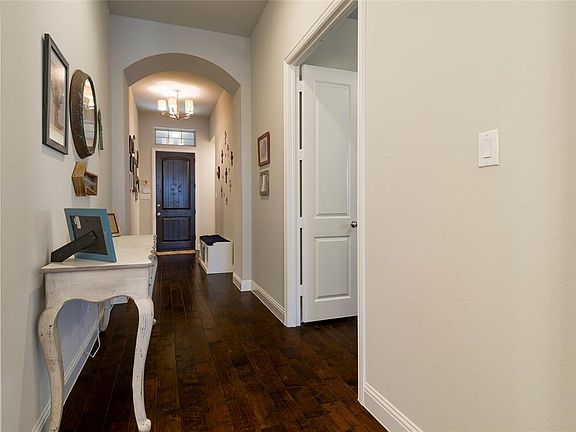 4th image of 7920 Lewisville Ln