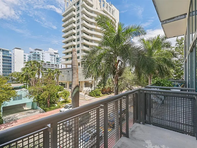6000 Collins Ave #306 — Photo 28