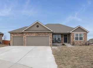 762 S Cherry St, Gardner, KS 66030