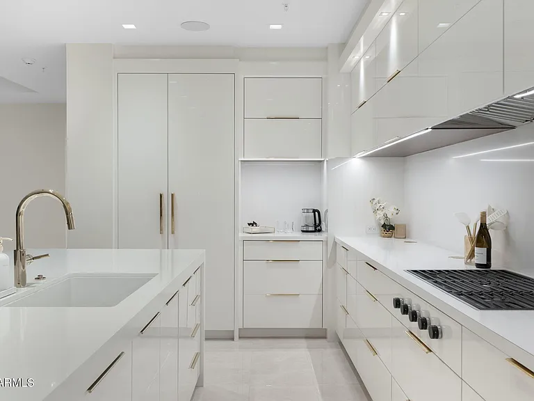 6587 N Palmeraie Blvd #2015 — Photo 6