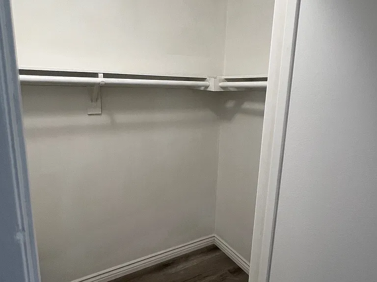 2800 Regina Ave — Photo 15