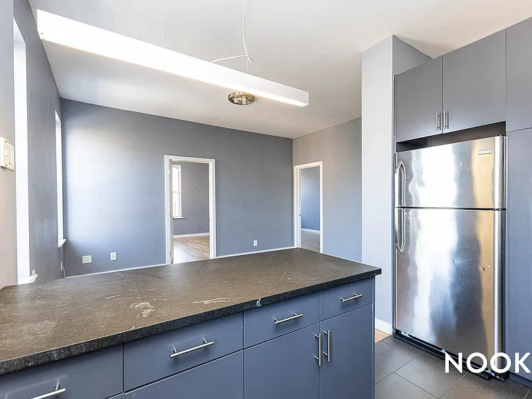 818 Woodward Ave #2L — Photo 7