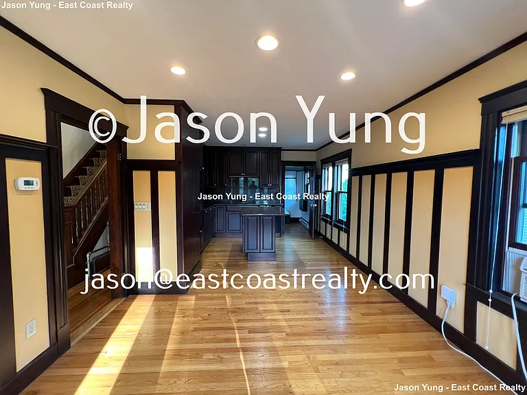 8 Saint James St #8 — Photo 12