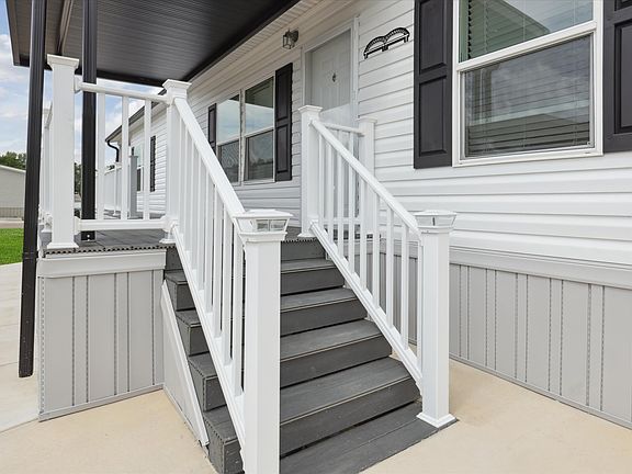 Exterior Image-26-Clayton 77 River Bluff Estates