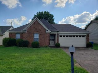 1255 Grangeway Dr, Cordova, TN 38018