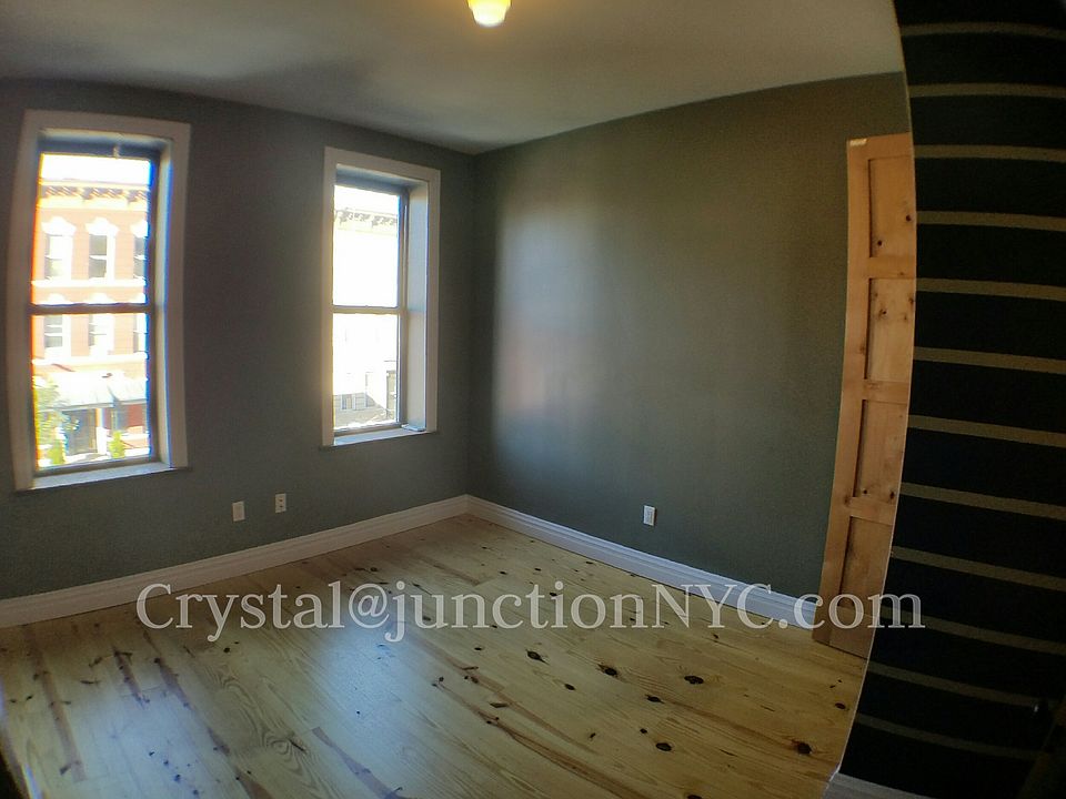 1st image of 276 Chauncey St #Dfe