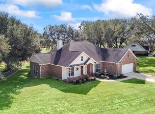 15592 Sandtrap Dr, Waller, TX 77484