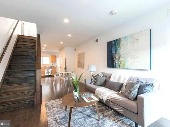 726 S Randolph St, Philadelphia, PA 19147