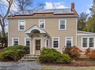 5209 Wilson Ln, Bethesda, MD 20814