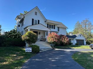 330 Glenburn Rd, Clarks Green, PA 18411