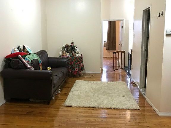 3rd image of 345 21st St #1