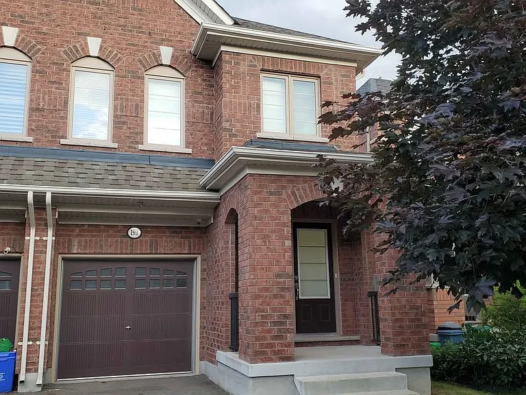 199 Lady Angela Ave — Photo 1