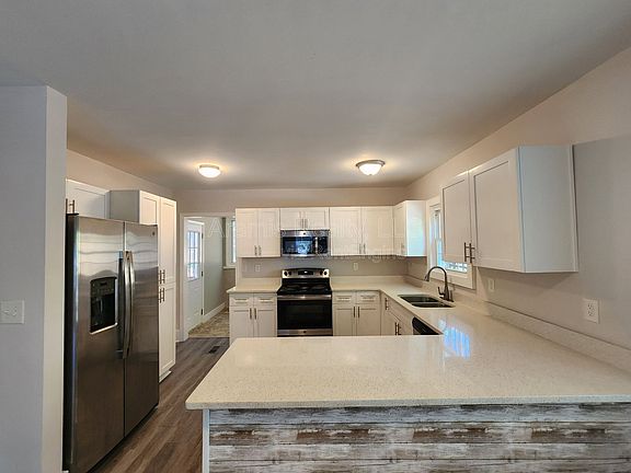 3rd image of 2663 Blount St