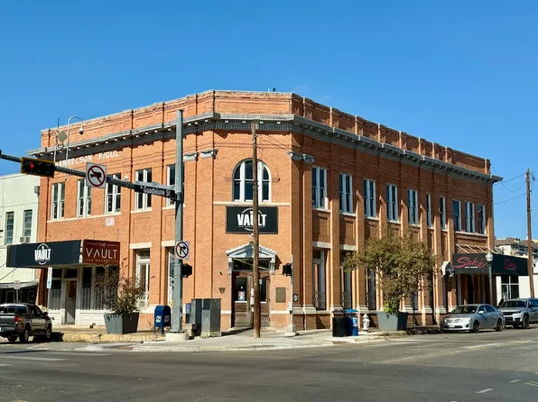 100 W Hopkins St #204, San Marcos, TX 78666