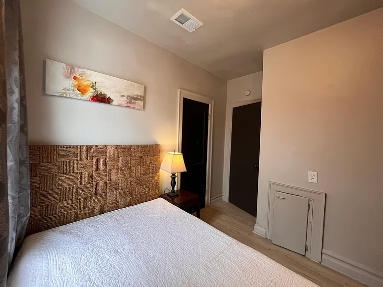 2700 Calvert St #2 — Photo 16