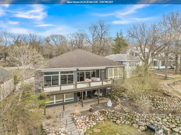 3907 Lake Shore Dr, Okoboji, IA 51355